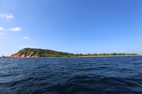 三亞港-東島