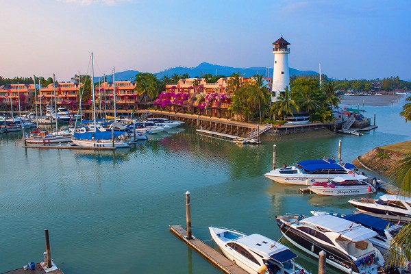 普吉游艇俱樂(lè)部（Boat Lagoon Marina）